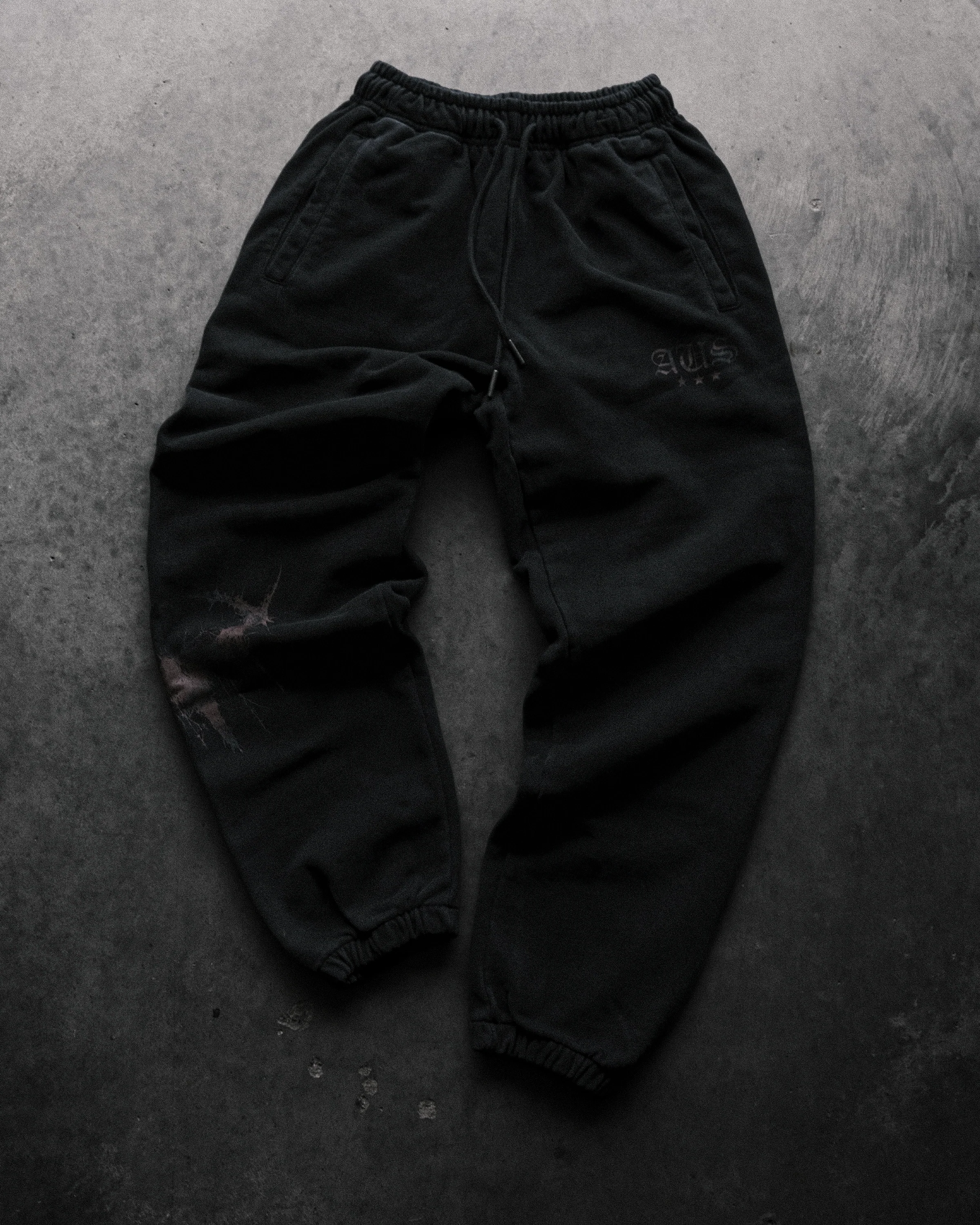 RAVENBORNE SWEATS - Image 4