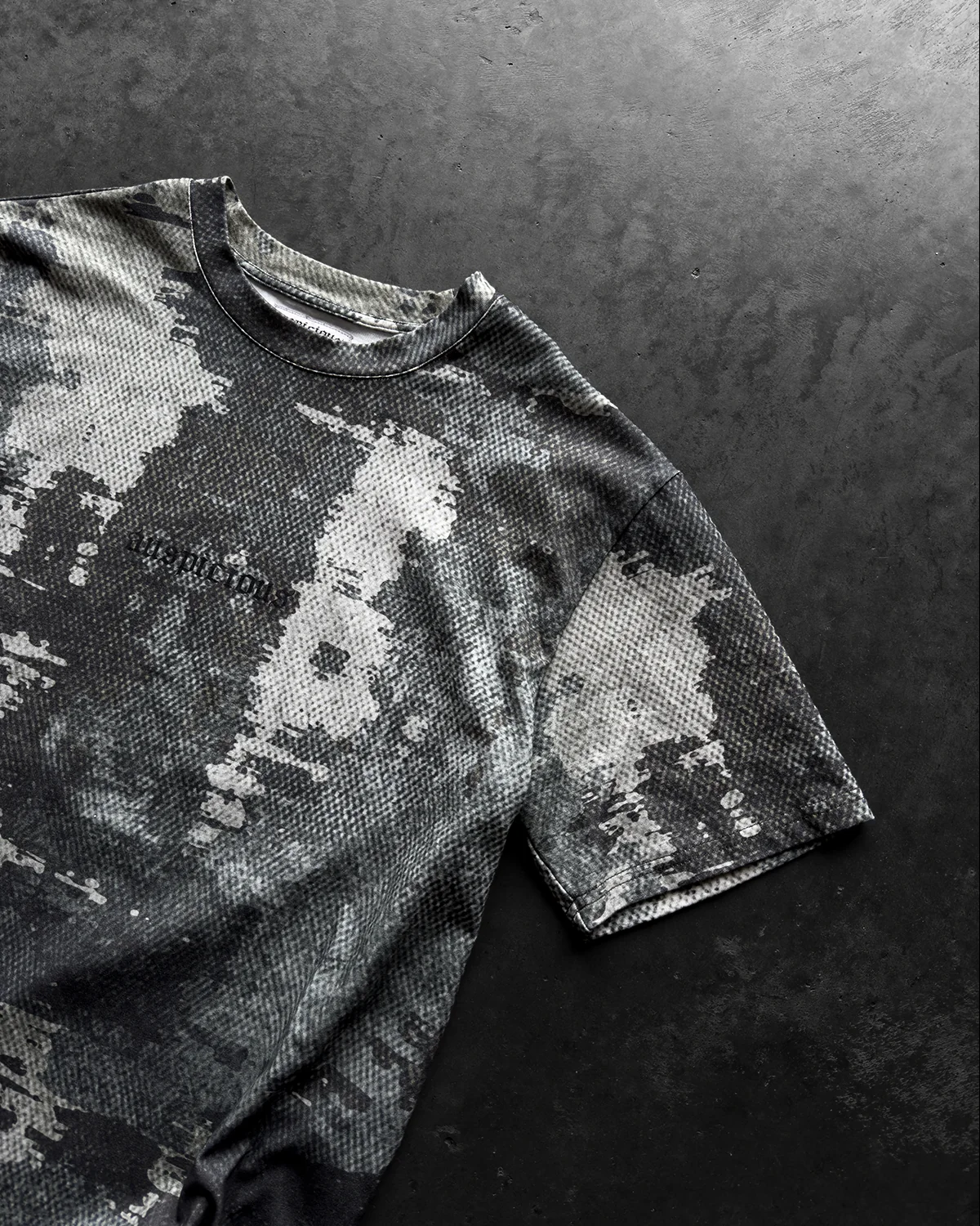 VEIL TEE - Image 4