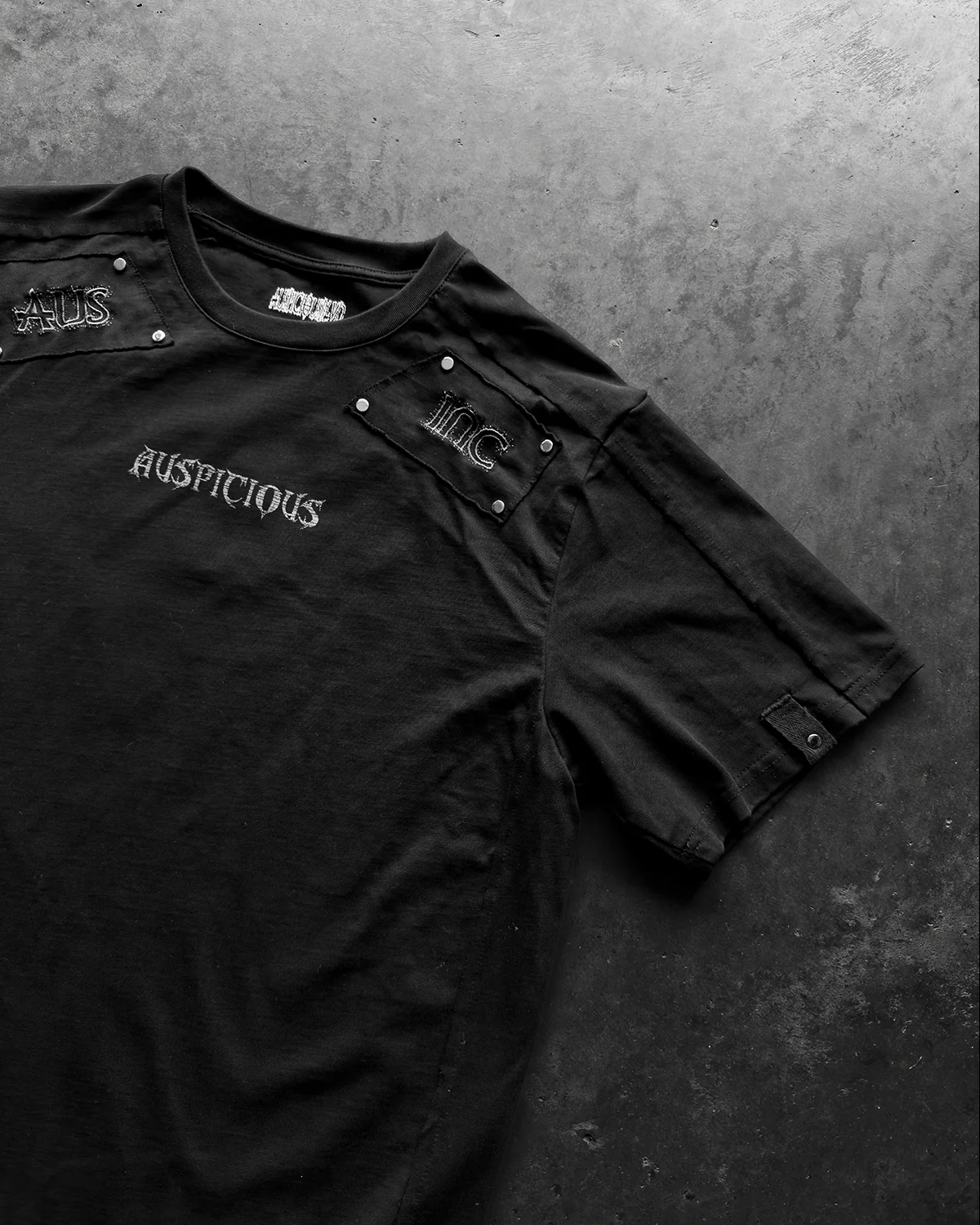 ENTOMBED TEE - Image 5