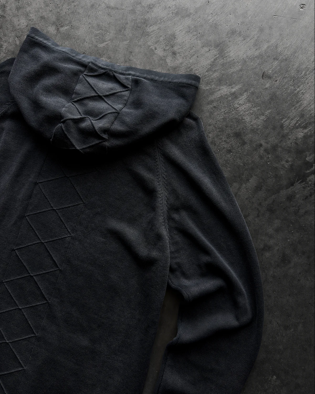 NIGHTBLADE KNIT HOODIE - Image 4