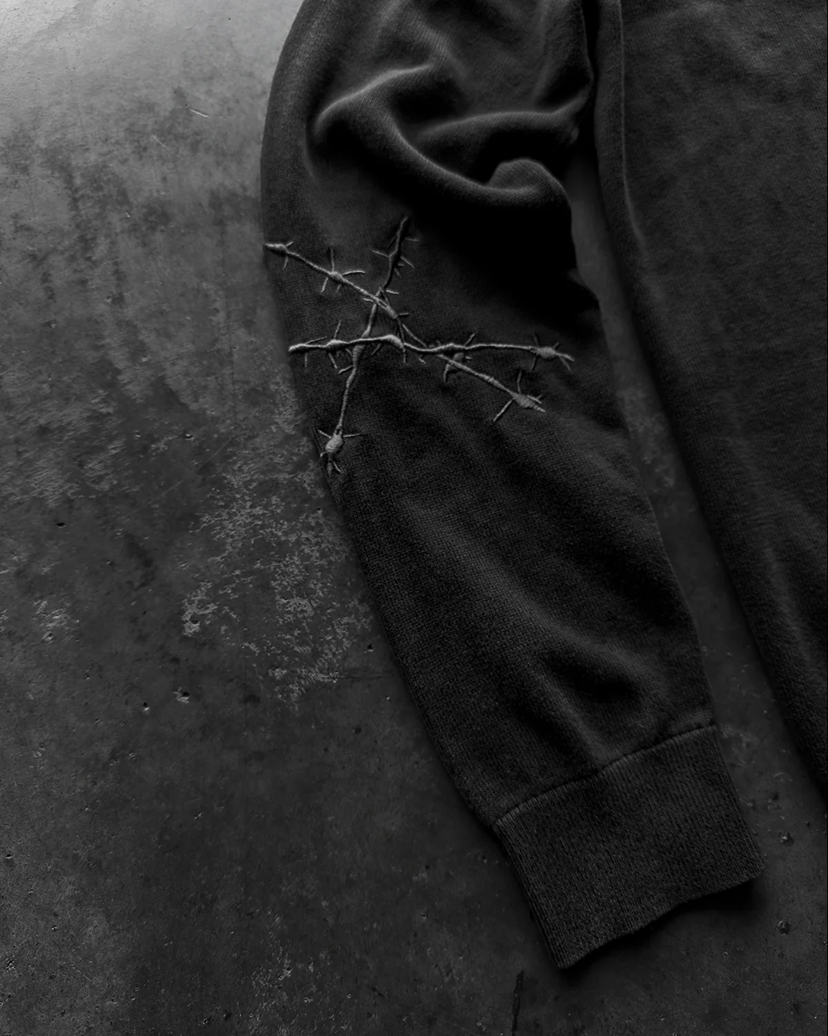 WRAITH KNIT LONGSLEEVE - Image 8